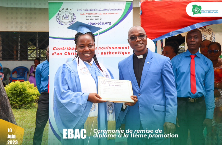 EBAC : Remise de diplôme de fin de formation à la 11è Promotion d’Étudiants Missionnaires et Evangélistes
