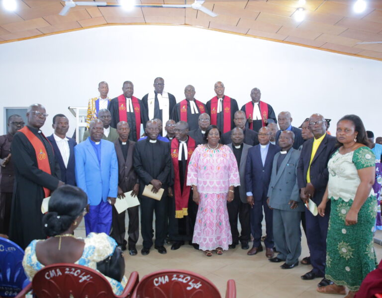 L’Église CMA de Côte d’Ivoire rend hommage aux Serviteurs de Dieu retraités